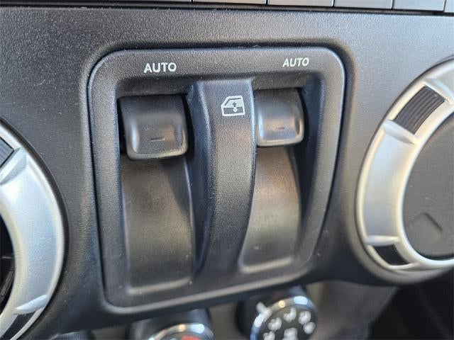 2015 Jeep Wrangler 4WD 2dr Sahara