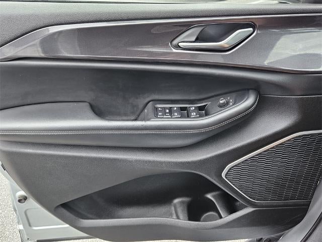 2022 Jeep Grand Cherokee L Altitude 4x4