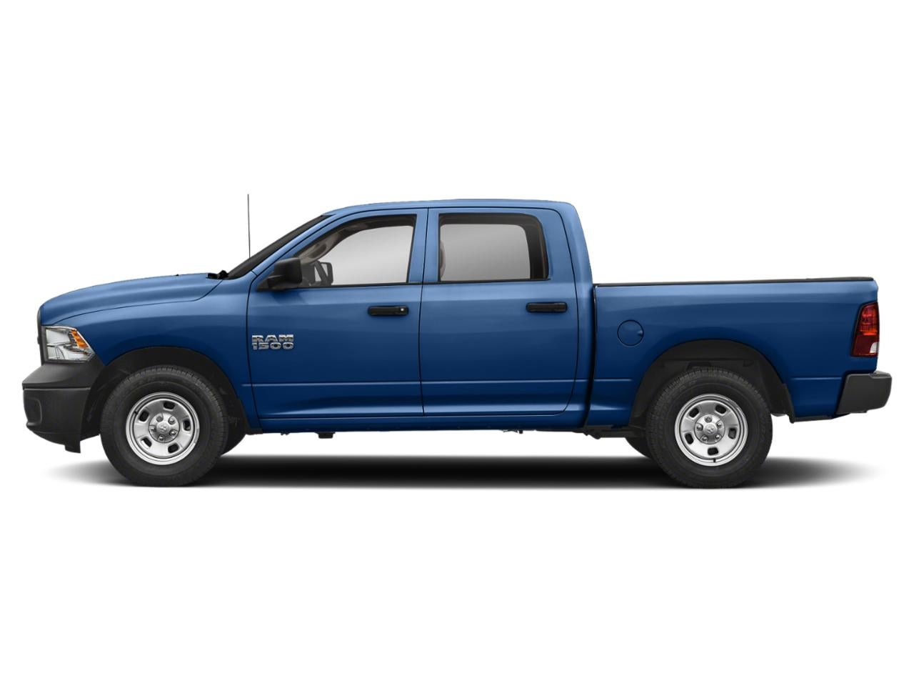 2019 RAM 1500 Classic Express 4x2 Crew Cab 5'7" Box