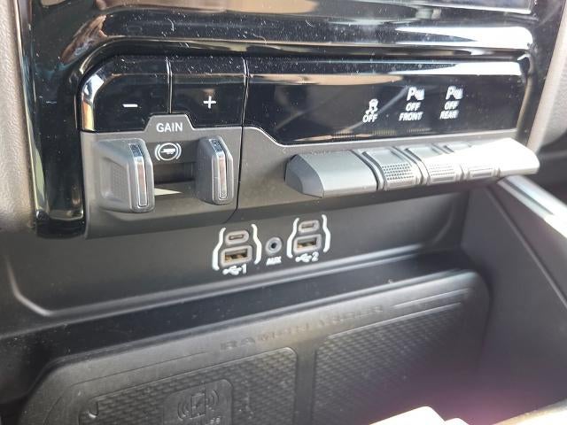 2025 RAM 1500 Big Horn 4x4 Crew Cab 5'7" Box