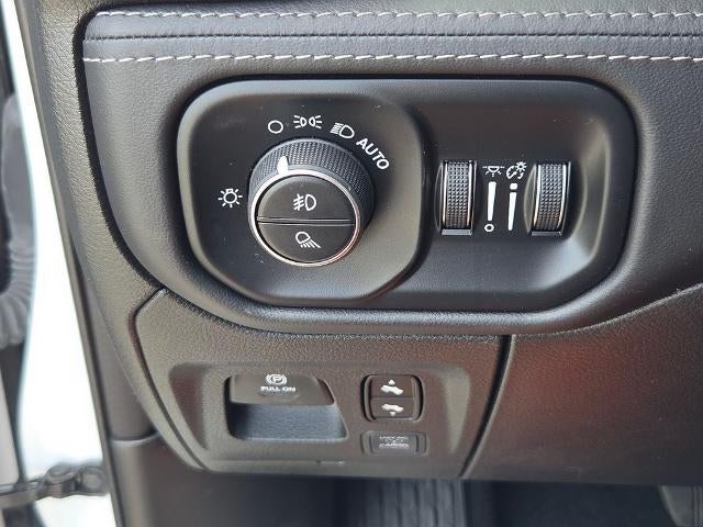 2025 RAM 1500 Limited 4x4 Crew Cab 5'7" Box