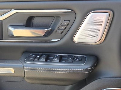 2019 RAM 1500 Limited 4x4 Crew Cab 5'7" Box