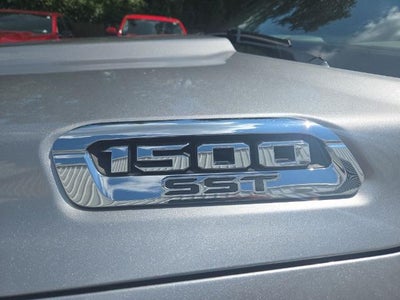 2025 RAM 1500 Laramie 4x4 Crew Cab 5'7" Box