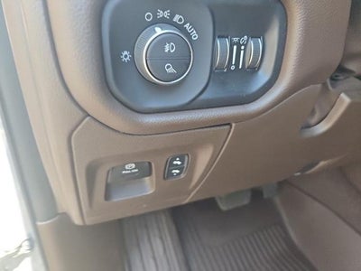 2025 RAM 1500 Laramie 4x4 Crew Cab 5'7" Box