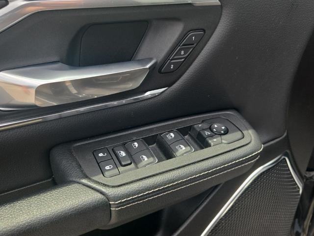 2025 RAM 1500 Laramie 4x4 Crew Cab 5'7" Box