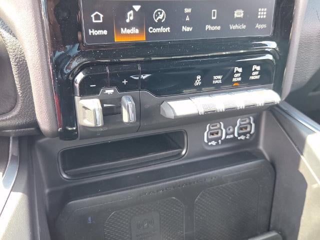 2023 RAM 1500 Laramie 4x4 Crew Cab 5'7" Box