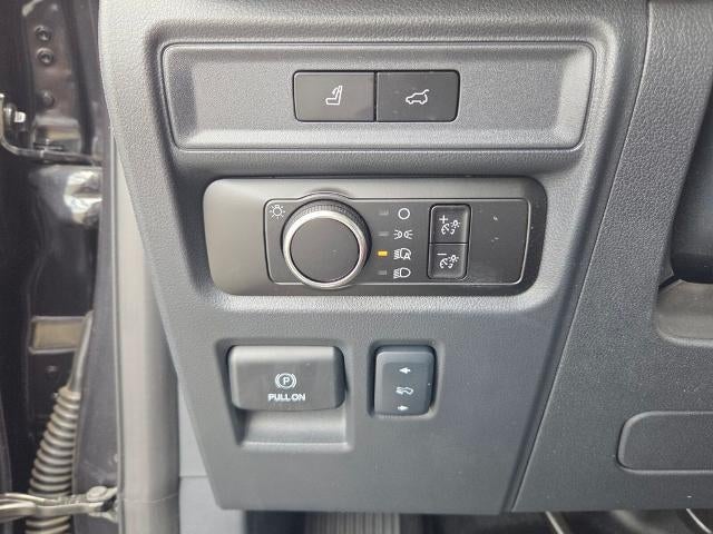 2024 Ford Expedition Max XLT 4x2