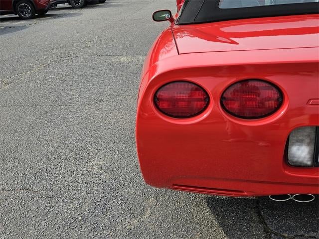 2004 Chevrolet Corvette Base