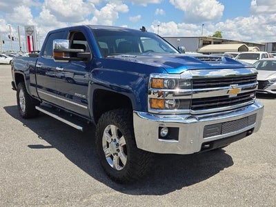 2017 Chevrolet Silverado 2500 HD Crew Cab Standard Box 4-Wheel Drive LTZ