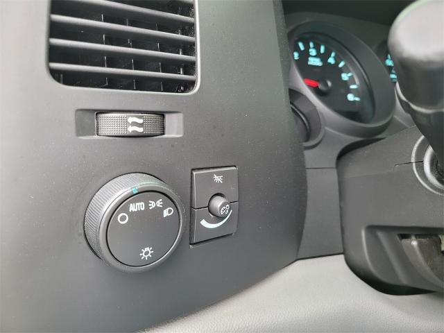 2007 Chevrolet Silverado 1500 2WD Regular Cab Standard Box Work Truck