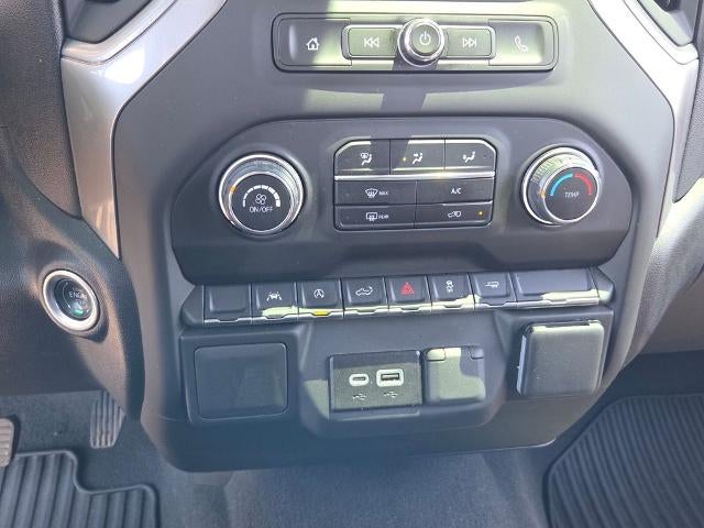 2025 Chevrolet Silverado 1500 Crew Cab Short Box 2-Wheel Drive Custom