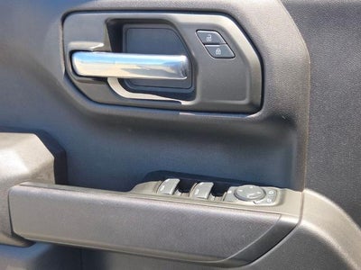 2025 Chevrolet Silverado 1500 Crew Cab Short Box 2-Wheel Drive Custom