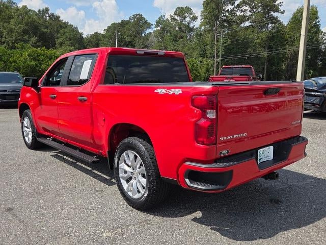 2022 Chevrolet Silverado 1500 Crew Cab Short Box 4-Wheel Drive Custom