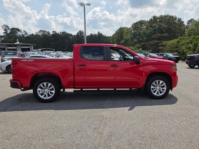 2022 Chevrolet Silverado 1500 Crew Cab Short Box 4-Wheel Drive Custom