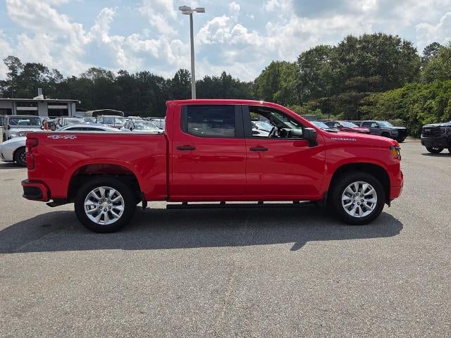 2022 Chevrolet Silverado 1500 Crew Cab Short Box 4-Wheel Drive Custom