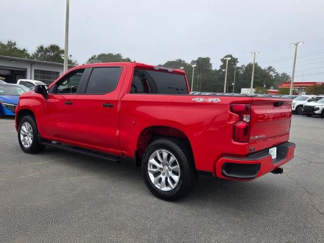 2022 Chevrolet Silverado 1500 Crew Cab Short Box 4-Wheel Drive Custom