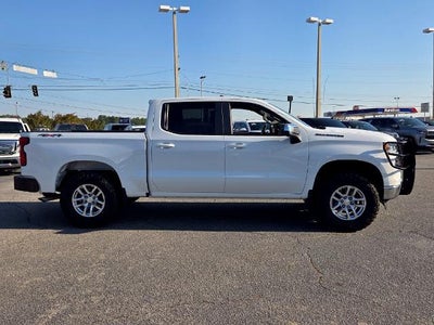 2022 Chevrolet Silverado 1500 Crew Cab Short Box 4-Wheel Drive LT 1LT