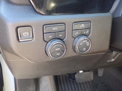 2022 Chevrolet Silverado 1500 Crew Cab Short Box 4-Wheel Drive LT 1LT