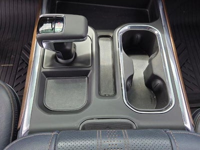 2022 Chevrolet Silverado 1500 Crew Cab Short Box 4-Wheel Drive High Country