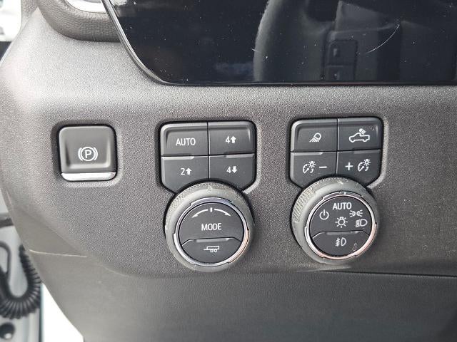 2025 Chevrolet Silverado 1500 Crew Cab Short Box 4-Wheel Drive LTZ
