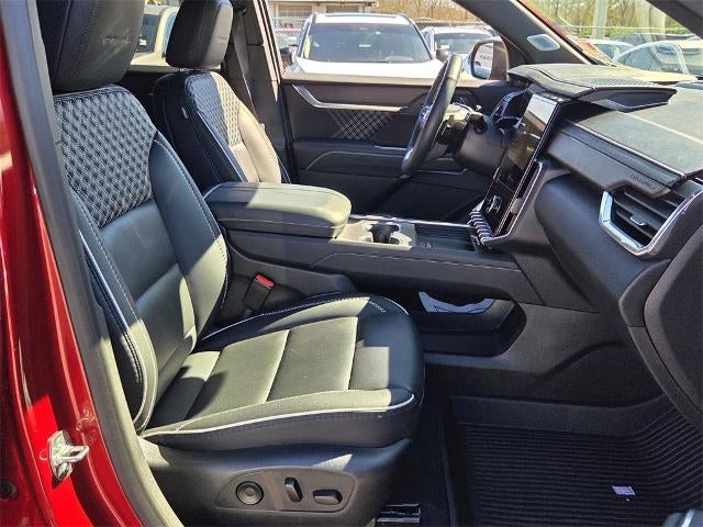 2025 GMC Acadia FWD Denali