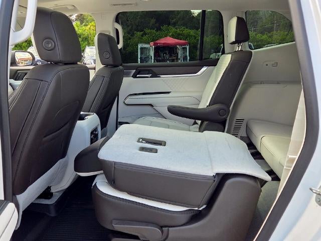 2025 GMC Acadia FWD Denali