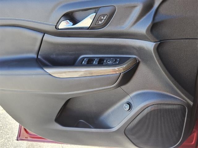 2023 GMC Acadia FWD SLE