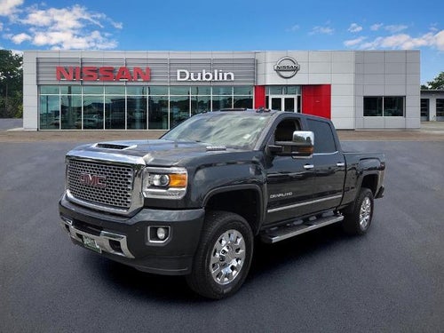 2017 GMC Sierra 2500 HD Crew Cab Standard Box 4-Wheel Drive Denali