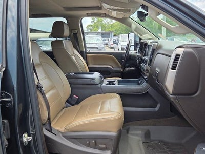 2017 GMC Sierra 2500 HD Crew Cab Standard Box 4-Wheel Drive Denali