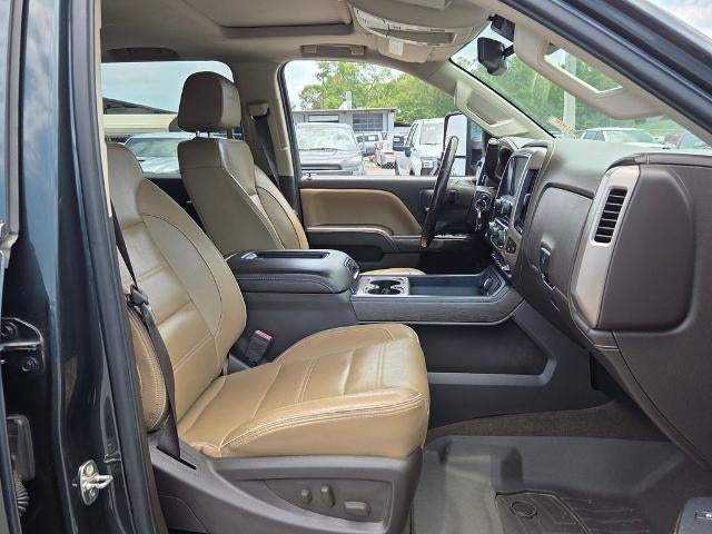 2017 GMC Sierra 2500 HD Crew Cab Standard Box 4-Wheel Drive Denali