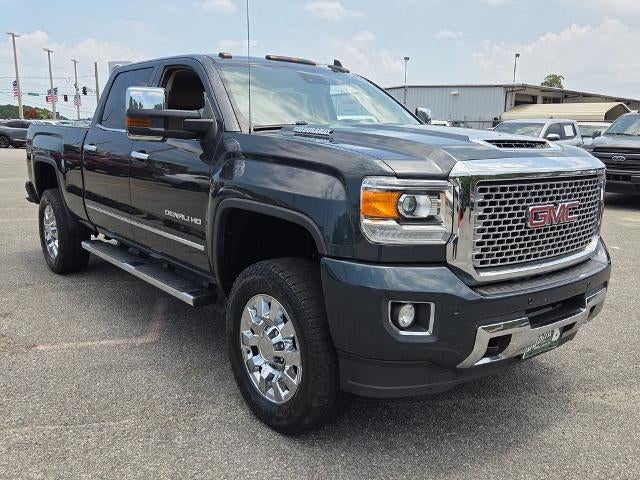 2017 GMC Sierra 2500 HD Crew Cab Standard Box 4-Wheel Drive Denali