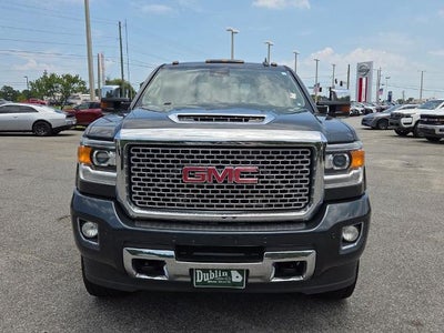 2017 GMC Sierra 2500 HD Crew Cab Standard Box 4-Wheel Drive Denali