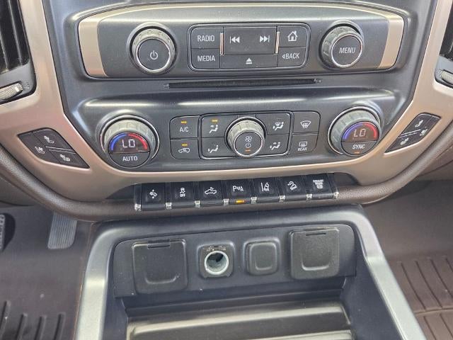 2017 GMC Sierra 2500 HD Crew Cab Standard Box 4-Wheel Drive Denali