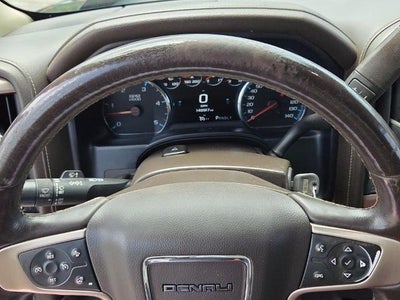 2017 GMC Sierra 2500 HD Crew Cab Standard Box 4-Wheel Drive Denali