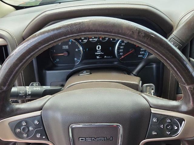 2017 GMC Sierra 2500 HD Crew Cab Standard Box 4-Wheel Drive Denali