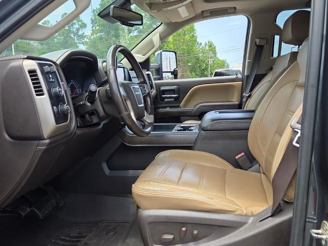 2017 GMC Sierra 2500 HD Crew Cab Standard Box 4-Wheel Drive Denali