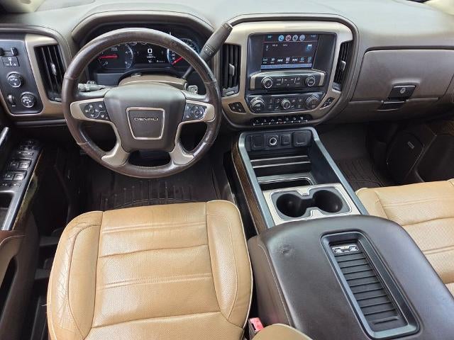 2017 GMC Sierra 2500 HD Crew Cab Standard Box 4-Wheel Drive Denali