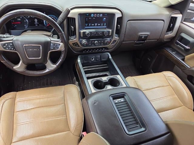 2017 GMC Sierra 2500 HD Crew Cab Standard Box 4-Wheel Drive Denali