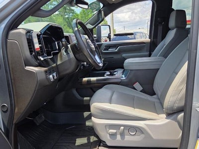 2025 GMC Sierra 2500 HD Crew Cab Standard Box 4-Wheel Drive SLT