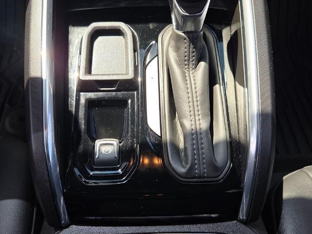 2024 GMC Canyon Crew Cab Short Box 2-Wheel Drive Elevation
