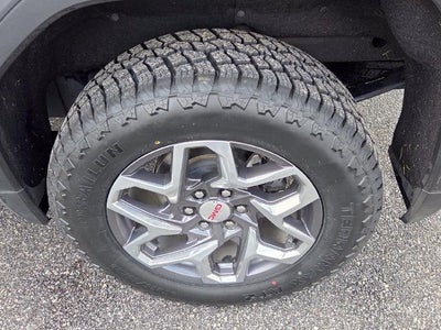 2026 GMC Sierra 1500 Crew Cab Short Box 4-Wheel Drive SLT