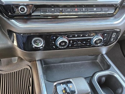 2022 GMC Sierra 1500 Crew Cab Short Box 4-Wheel Drive SLT