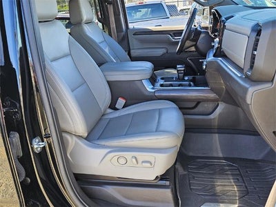 2023 GMC Sierra 1500 Crew Cab Short Box 4-Wheel Drive SLT