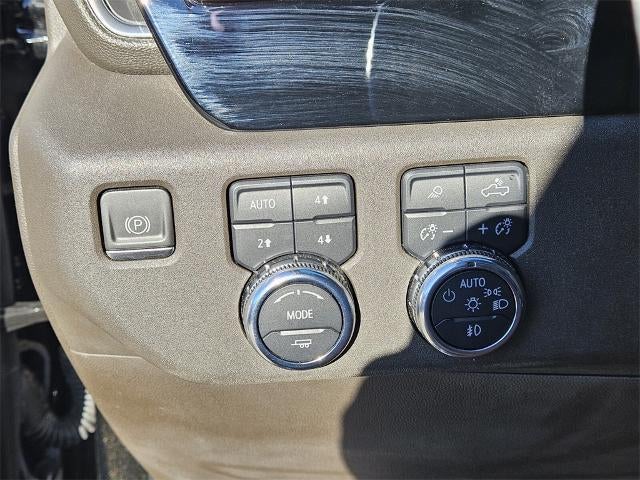 2023 GMC Sierra 1500 Crew Cab Short Box 4-Wheel Drive SLT