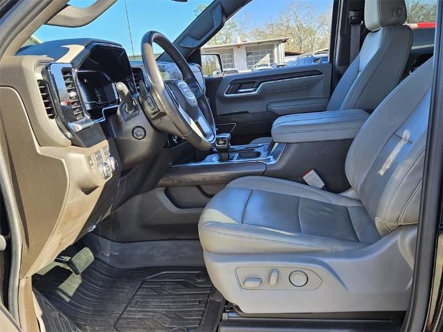 2023 GMC Sierra 1500 Crew Cab Short Box 4-Wheel Drive SLT