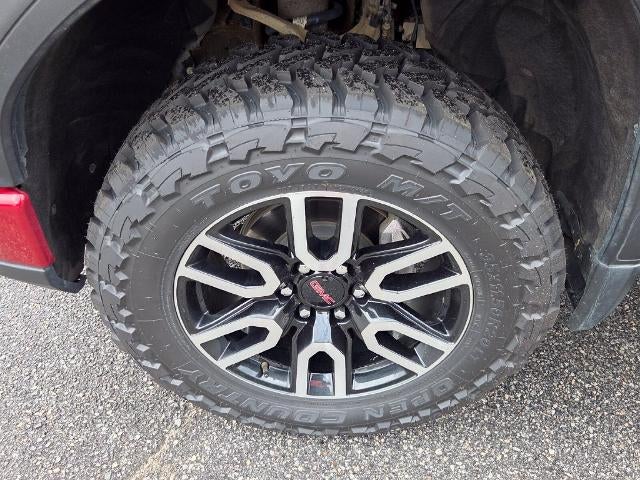 2023 GMC Sierra 1500 Crew Cab Short Box 4-Wheel Drive AT4