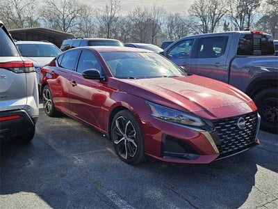 2024 Nissan Altima 2.5 SR Sedan