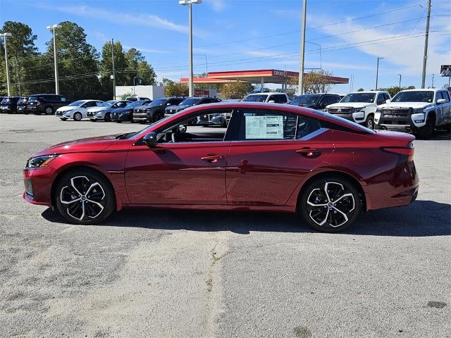 2025 Nissan Altima SR