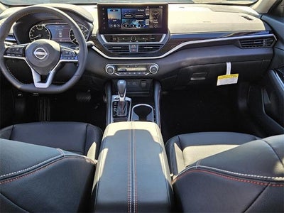 2025 Nissan Altima SR