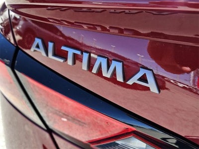2025 Nissan Altima SR